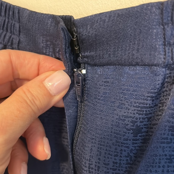 Vintage 100% silk pencil skirt in dark blue - Picture 3 of 7